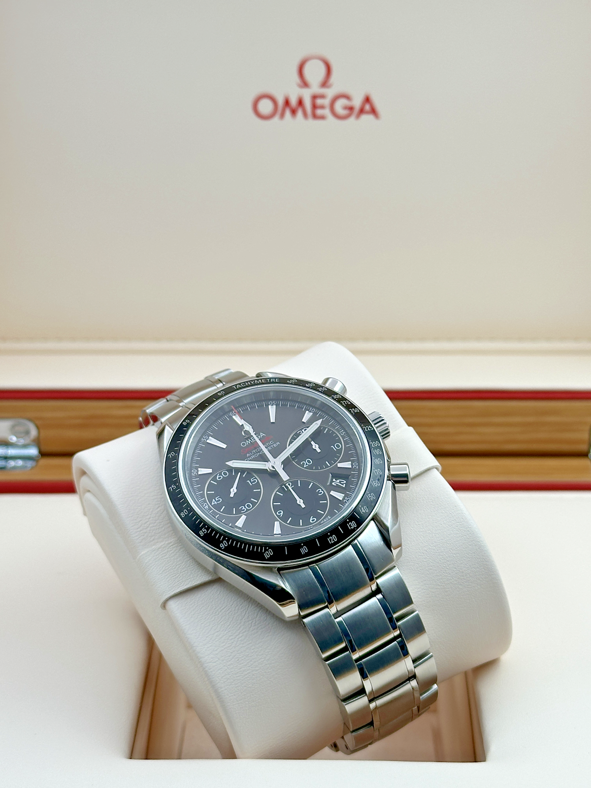 OMEGA SPEEDMASTER DATE - 323.30.40.40.06.001 - FULLSET - 2016