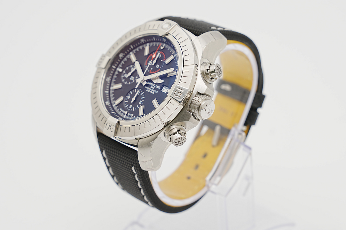 BREITLING SUPER AVENGER CHRONOGRAPH 48 - Ref. A13375101B1X1