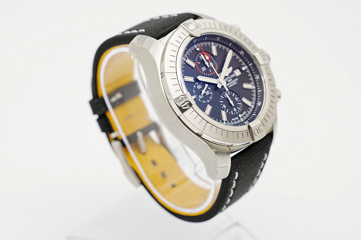 BREITLING SUPER AVENGER CHRONOGRAPH 48 - Ref. A13375101B1X1