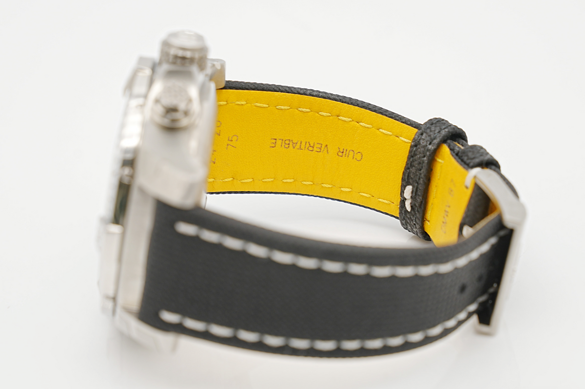 BREITLING SUPER AVENGER CHRONOGRAPH 48 - Ref. A13375101B1X1