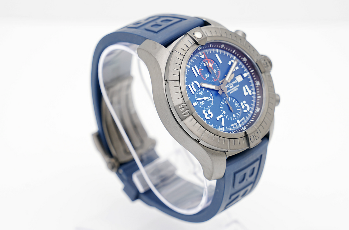 BREITLING SUPER AVENGER 48 - Ref. V13375 - FULLSET - 2022